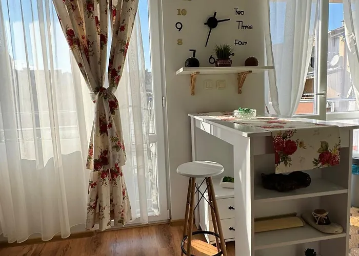 The Master And Margarita Apartment, майстора и маргарита, Two Bedroom Appartamento Burgas